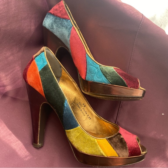 Coach Diedra Patchwork Velvet Peep Toe High Heeled Pump size 6B - Picture 2 of 8